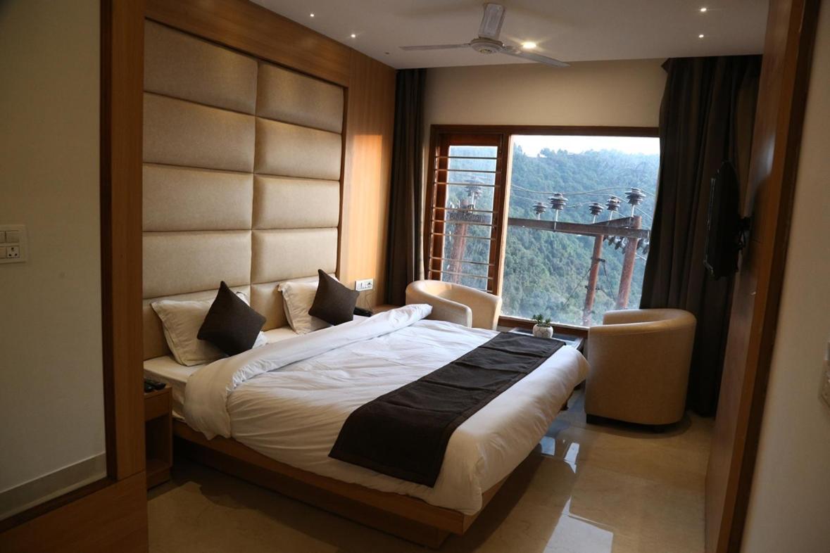 Shining Hills Hotell Mussoorie Eksteriør bilde